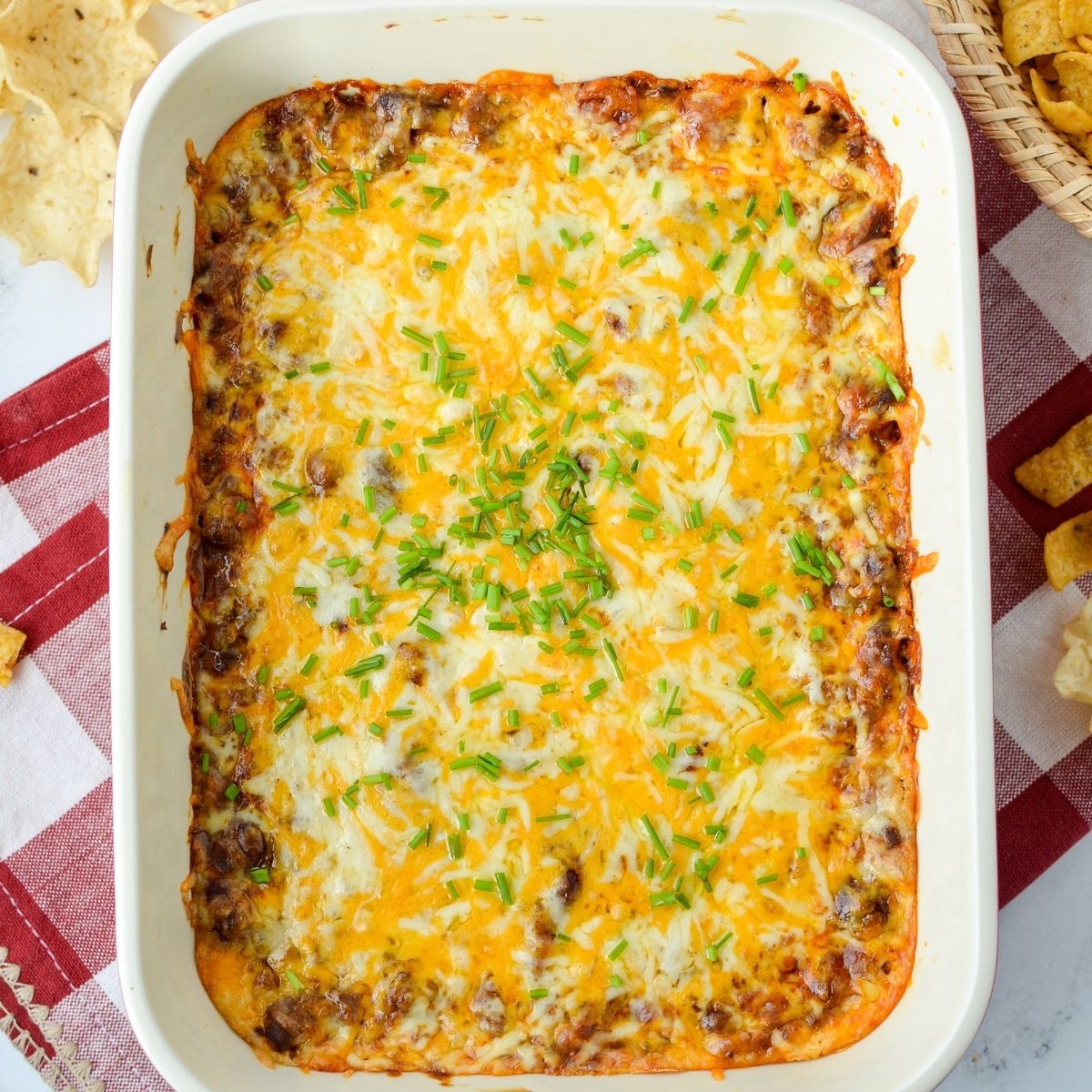 Easy Chili Cheese Dip (4 Ingredients) - Dash for Dinner