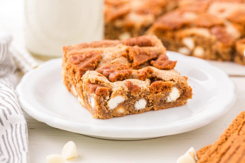 A biscoff blondie filled with white chocolate chips.